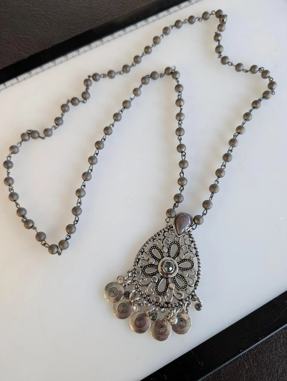 Large statement necklace with grey beads and silver pendant PA1010 – photo 2